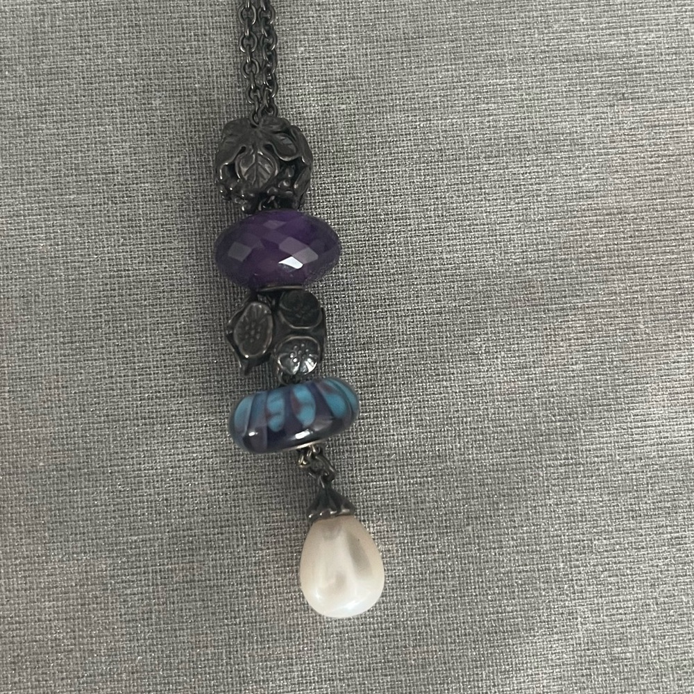 Vintage Pandora Necklace 16 inch w beads